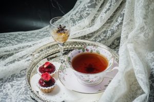 真夜中のノックと共に